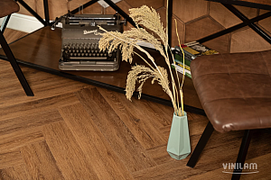 Кварцвиниловые полы Vinilam Parquet Herringbone Glue 2.5мм IS11210 Паркет Де Вилль Glue фото  | FLOORDEALER